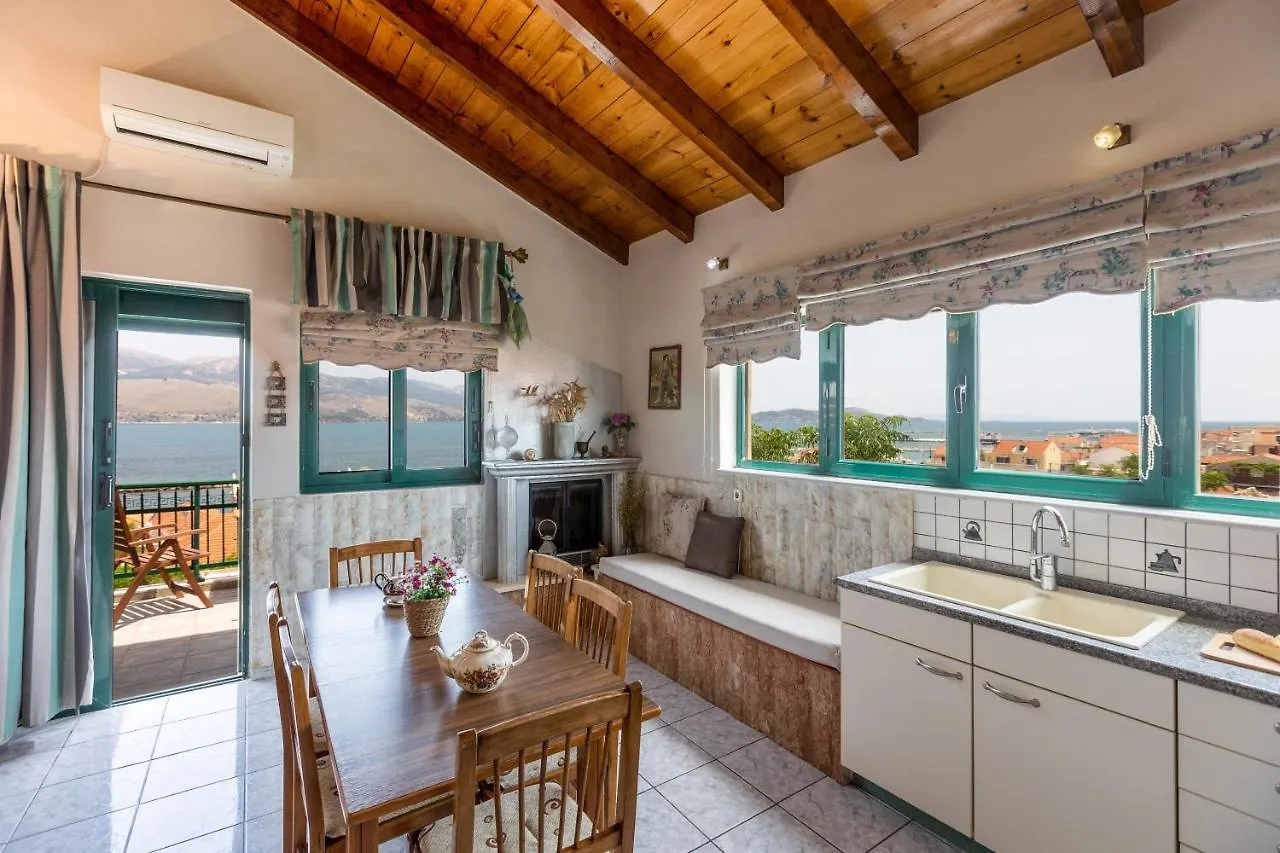 A&S Seaside Maisonette Lixouri